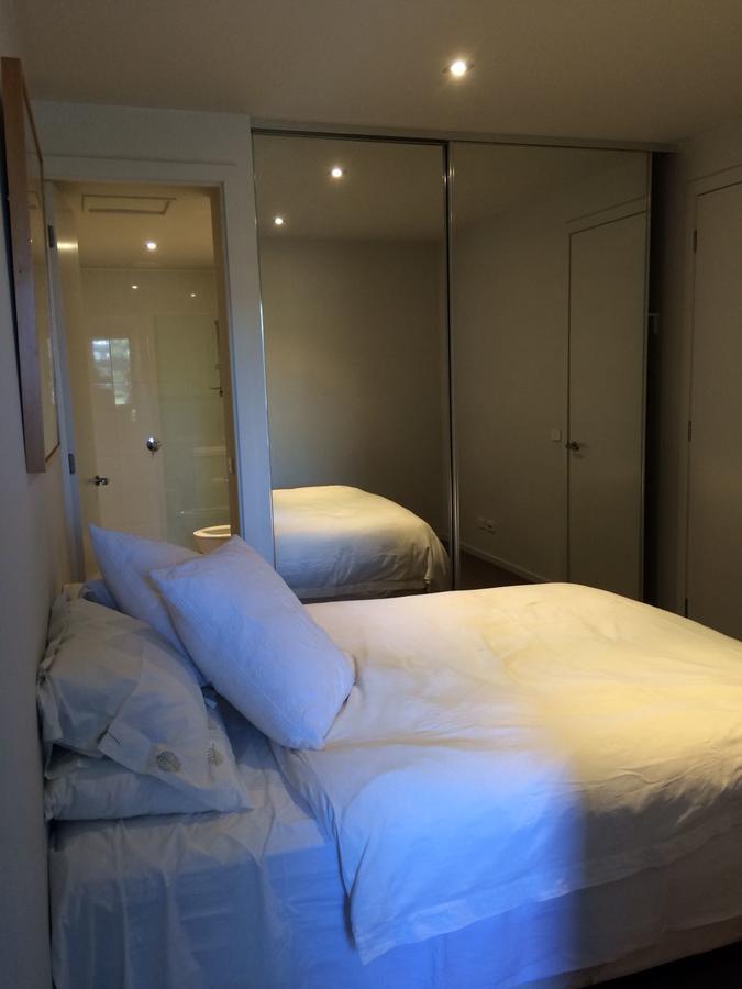 Marina View Apartment On The Maribyrnong River, Melbourne Ngoại thất bức ảnh